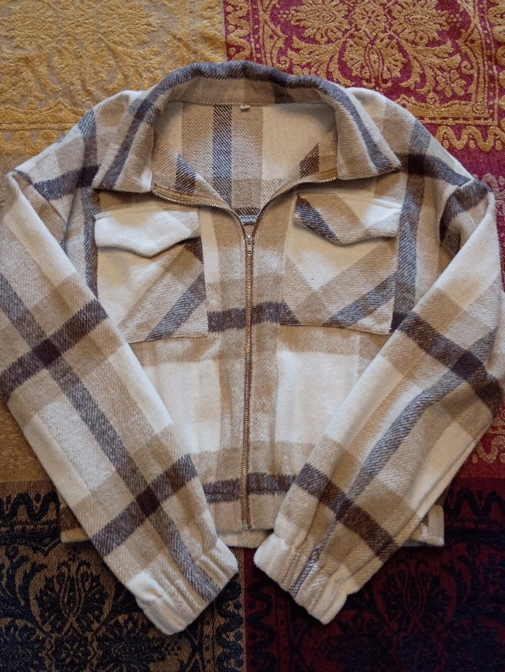 Plaid Zip-Front Shacket in Beige/White